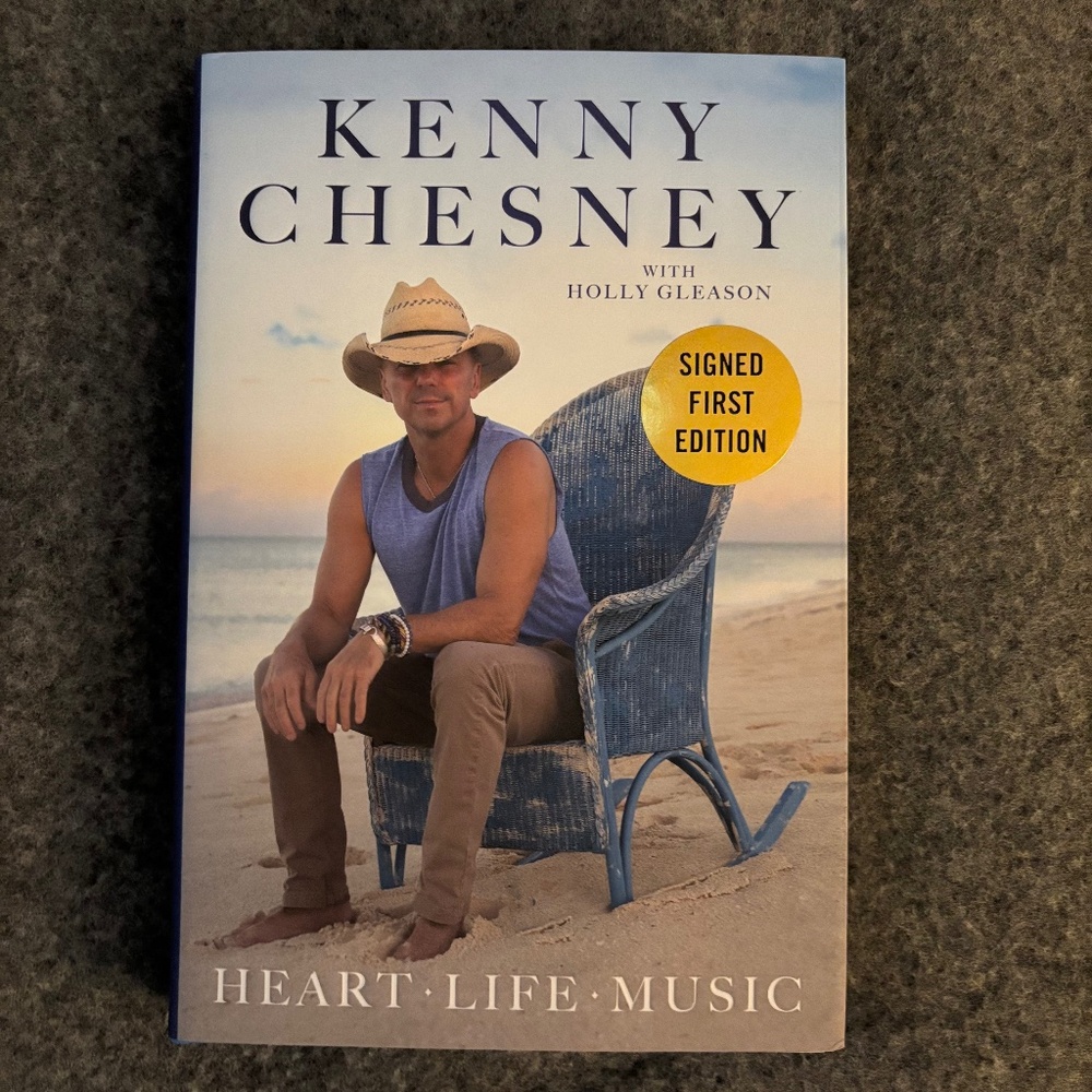 KENNY CHESNEY Heart Life Music SIGNED New Book
